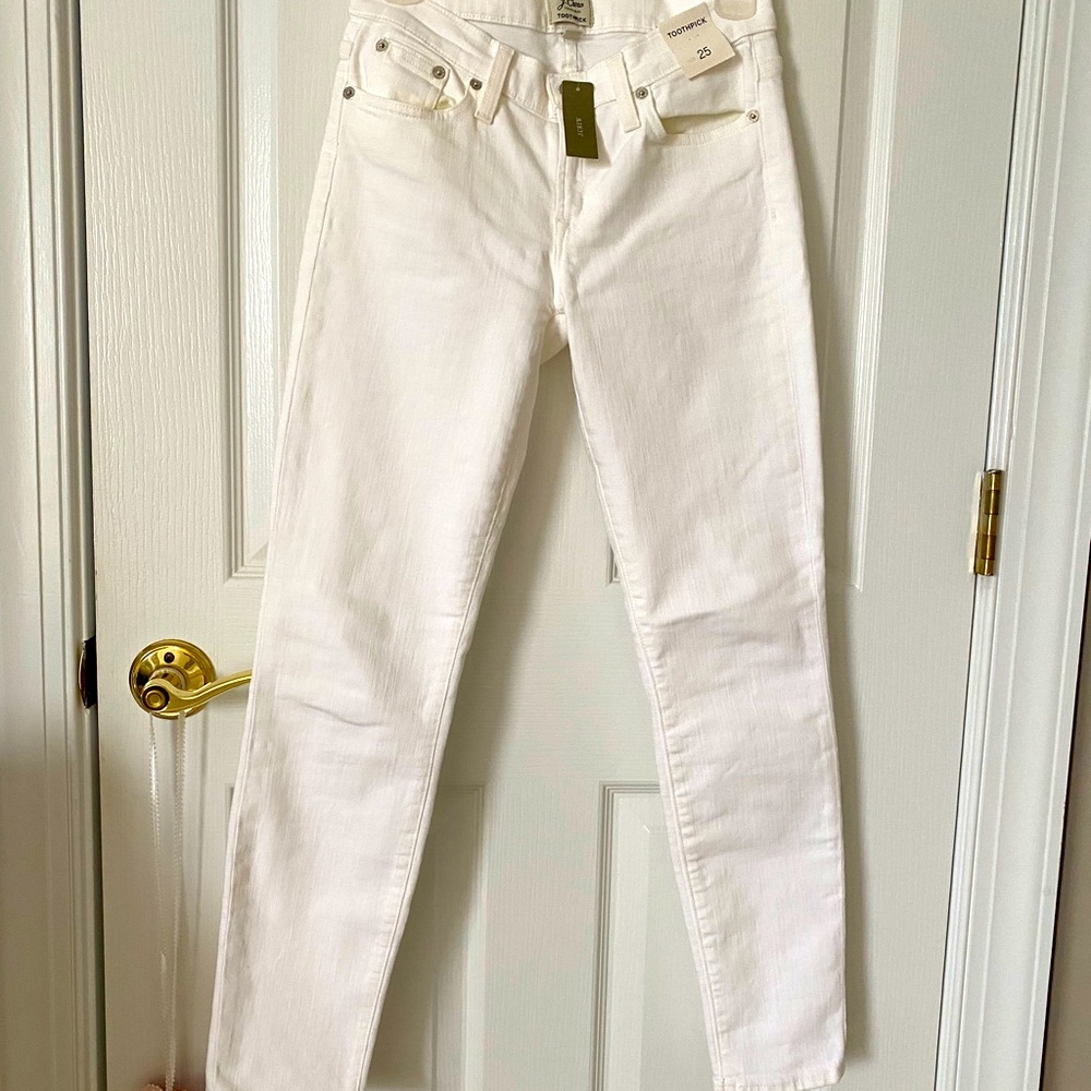 Brand new with tag J Crew toothpick jean—white